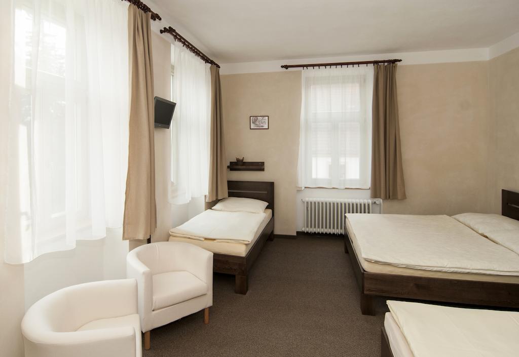 Hotel Beranek Blatna Exterior photo