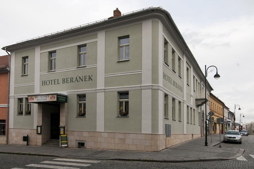 Hotel Beranek Blatna Exterior photo